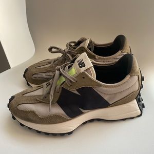 New Balance 327 size: 6,5
